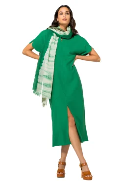 1124-62 / Comfortabele Rechtvallende Midi Jurk><noscript><img width=