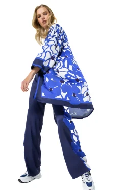 1552-29 / Soepelvallende Shiny Broek, Recht Been, Normal Waist><noscript><img width=
